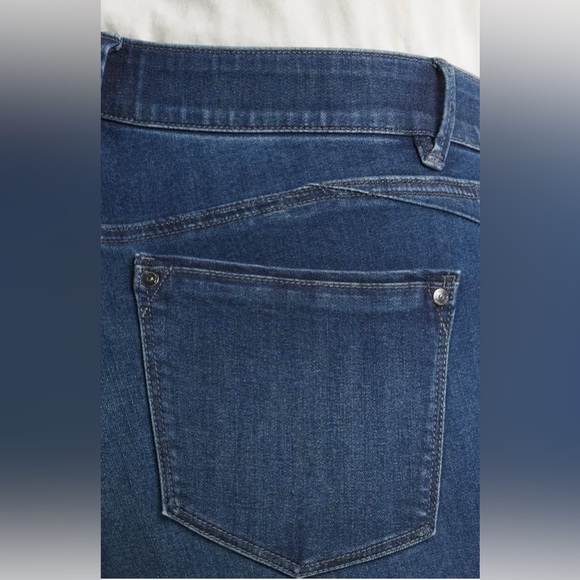 Wit & Wisdom Sophie 'Ab'Solution Stretch Ankle
Skinny Jeans - Picture 6 of 11